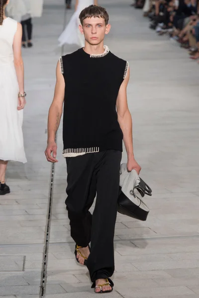 Look 31
